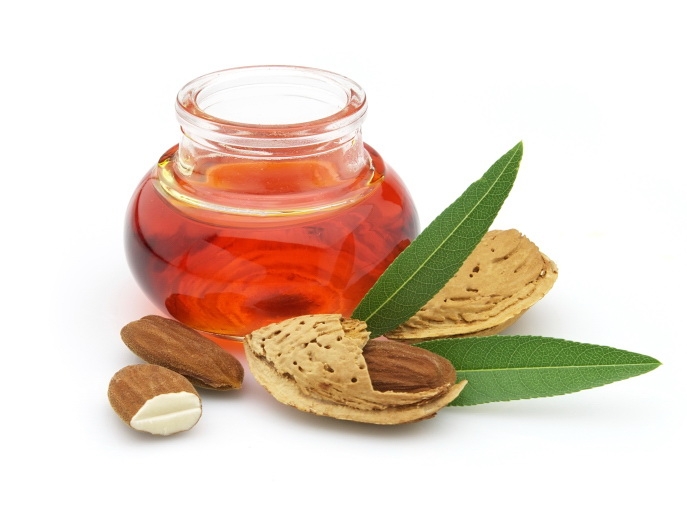 almond_oil_benefits_for_skin2